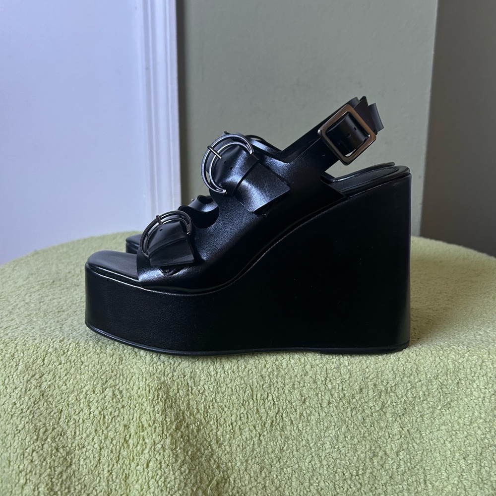 NWOB Mundial Made In Brazil Black Platform Wedge Sandals Sz 7